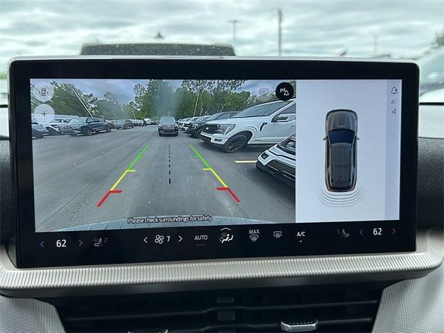 new 2025 Ford Explorer car