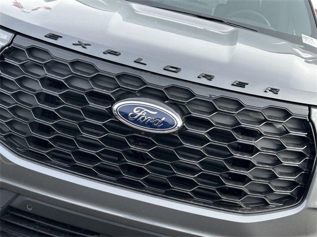 new 2025 Ford Explorer car
