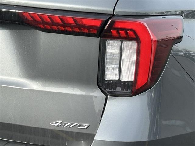 new 2025 Ford Explorer car