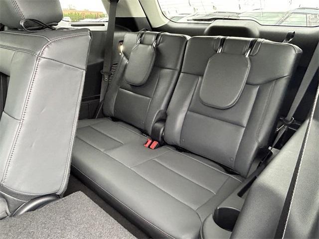 new 2025 Ford Explorer car
