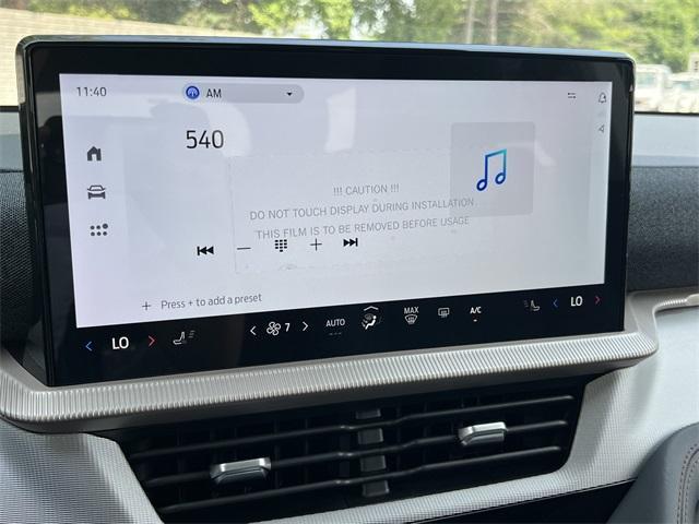 new 2025 Ford Explorer car
