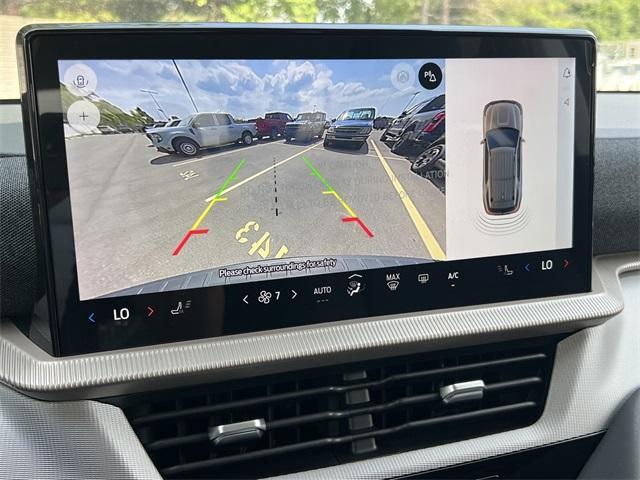 new 2025 Ford Explorer car