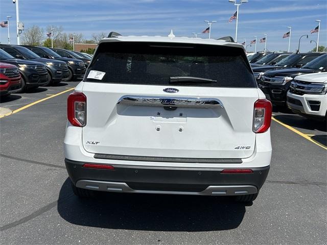 new 2024 Ford Explorer car, priced at $41,916