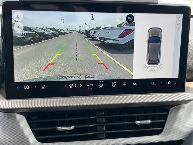 new 2025 Ford Explorer car
