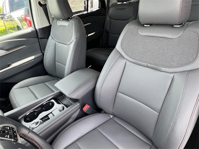 new 2025 Ford Explorer car