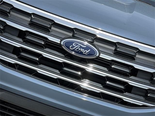 new 2025 Ford Explorer car