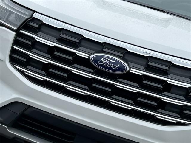 new 2025 Ford Explorer car