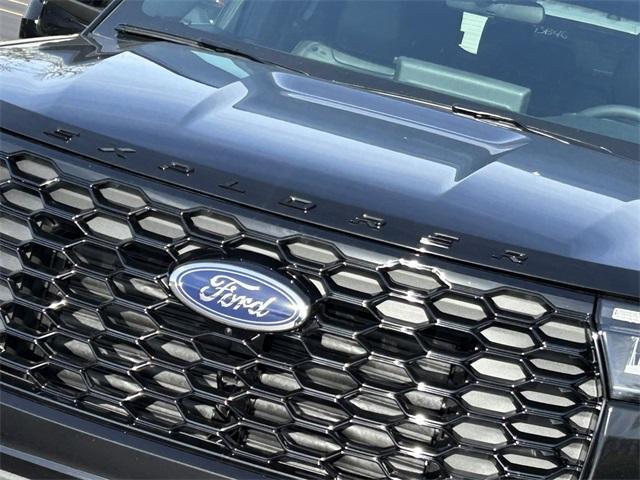 new 2025 Ford Explorer car