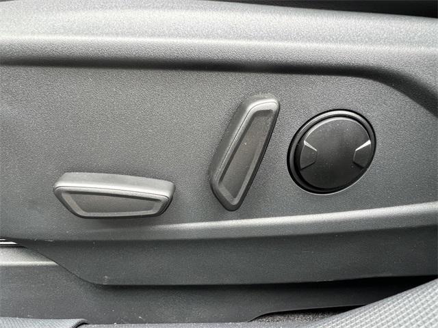 new 2025 Ford Mustang Mach-E car