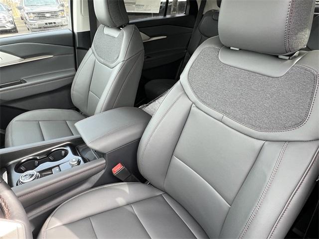 new 2025 Ford Explorer car