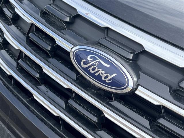 new 2025 Ford Explorer car