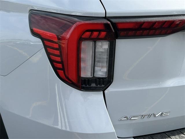 new 2025 Ford Explorer car
