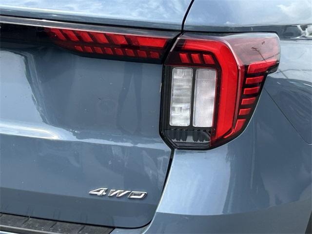 new 2025 Ford Explorer car