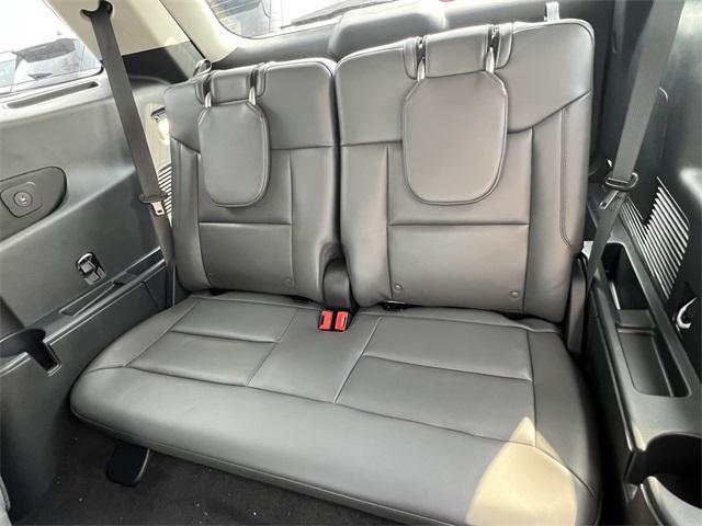 new 2025 Ford Explorer car