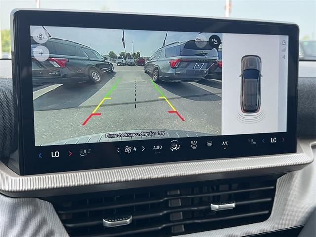 new 2025 Ford Explorer car