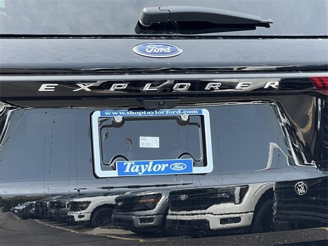 new 2025 Ford Explorer car