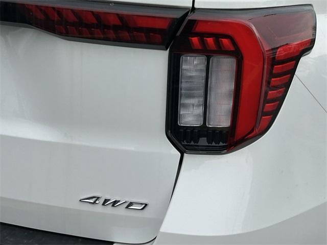 new 2025 Ford Explorer car