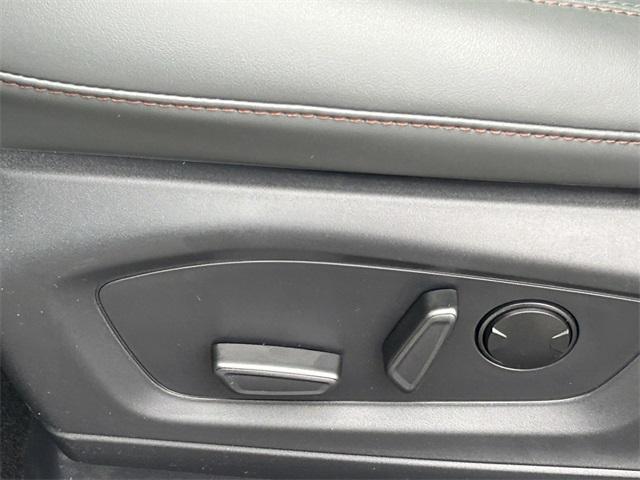 new 2025 Ford Explorer car