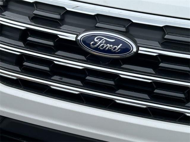 new 2025 Ford Explorer car