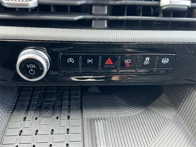 new 2025 Ford Explorer car