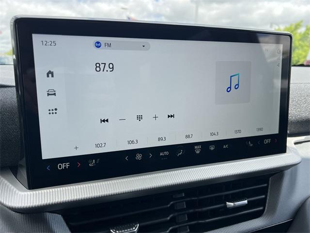 new 2025 Ford Explorer car