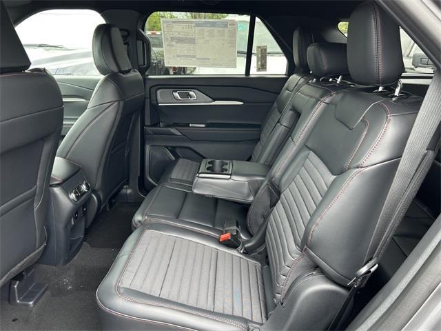 new 2025 Ford Explorer car