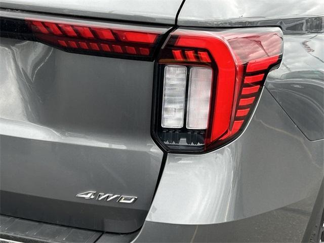 new 2025 Ford Explorer car