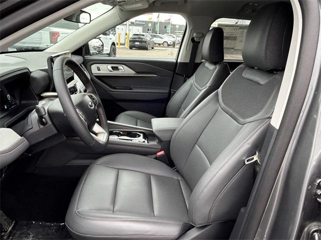 new 2025 Ford Explorer car