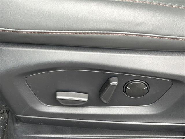 new 2025 Ford Explorer car