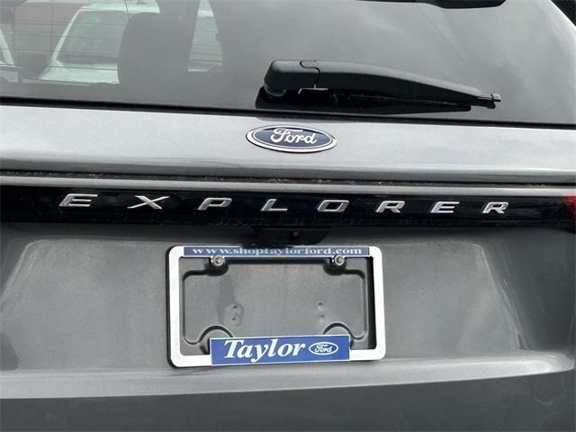 new 2025 Ford Explorer car