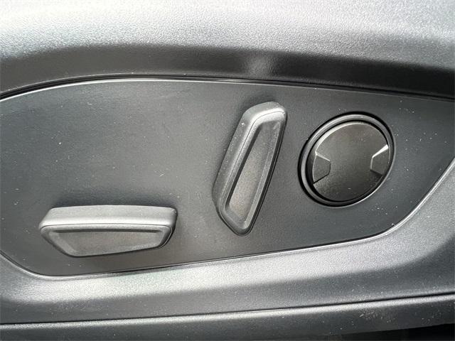 new 2025 Ford Explorer car