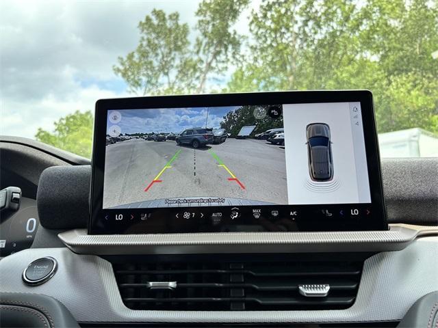 new 2025 Ford Explorer car