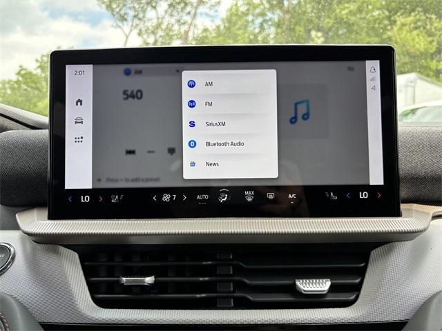 new 2025 Ford Explorer car