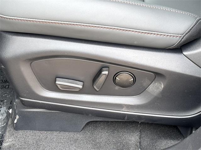 new 2025 Ford Explorer car