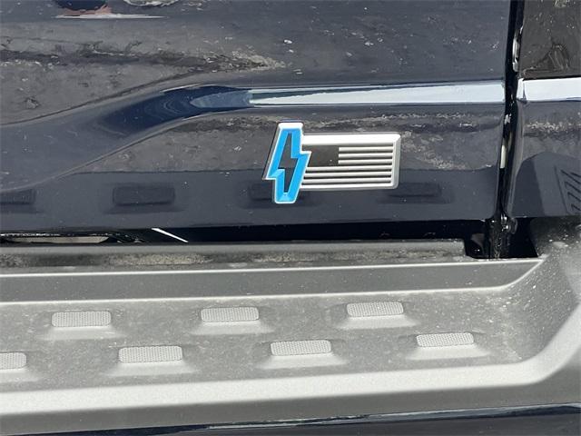 new 2025 Ford F-150 Lightning car