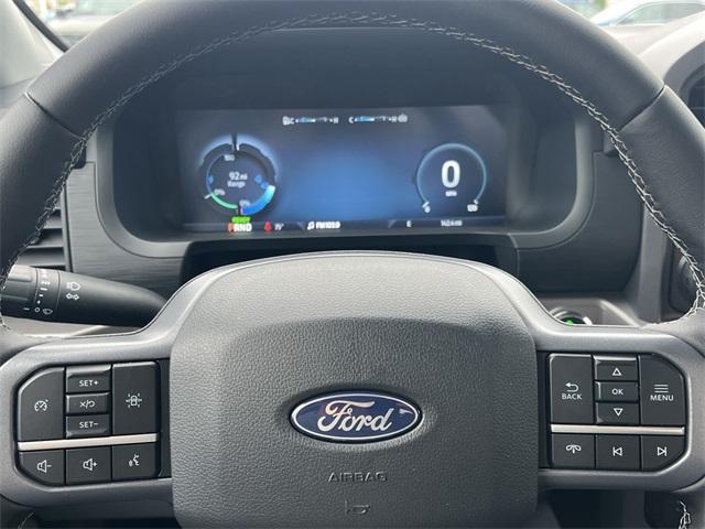 new 2025 Ford F-150 Lightning car