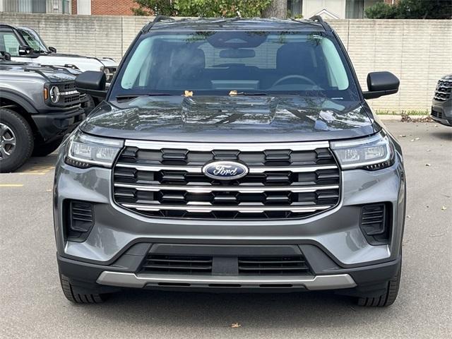 new 2025 Ford Explorer car