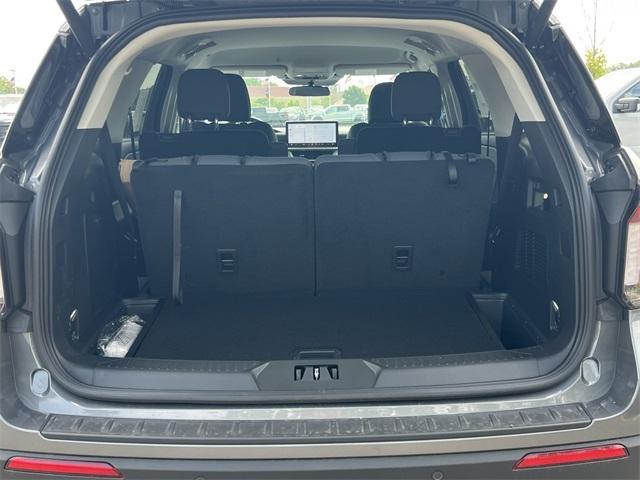 new 2025 Ford Explorer car