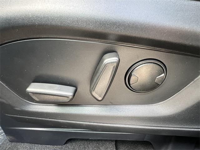 new 2025 Ford Explorer car