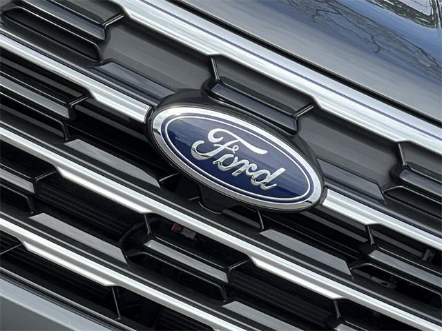new 2025 Ford Explorer car