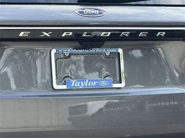 new 2025 Ford Explorer car