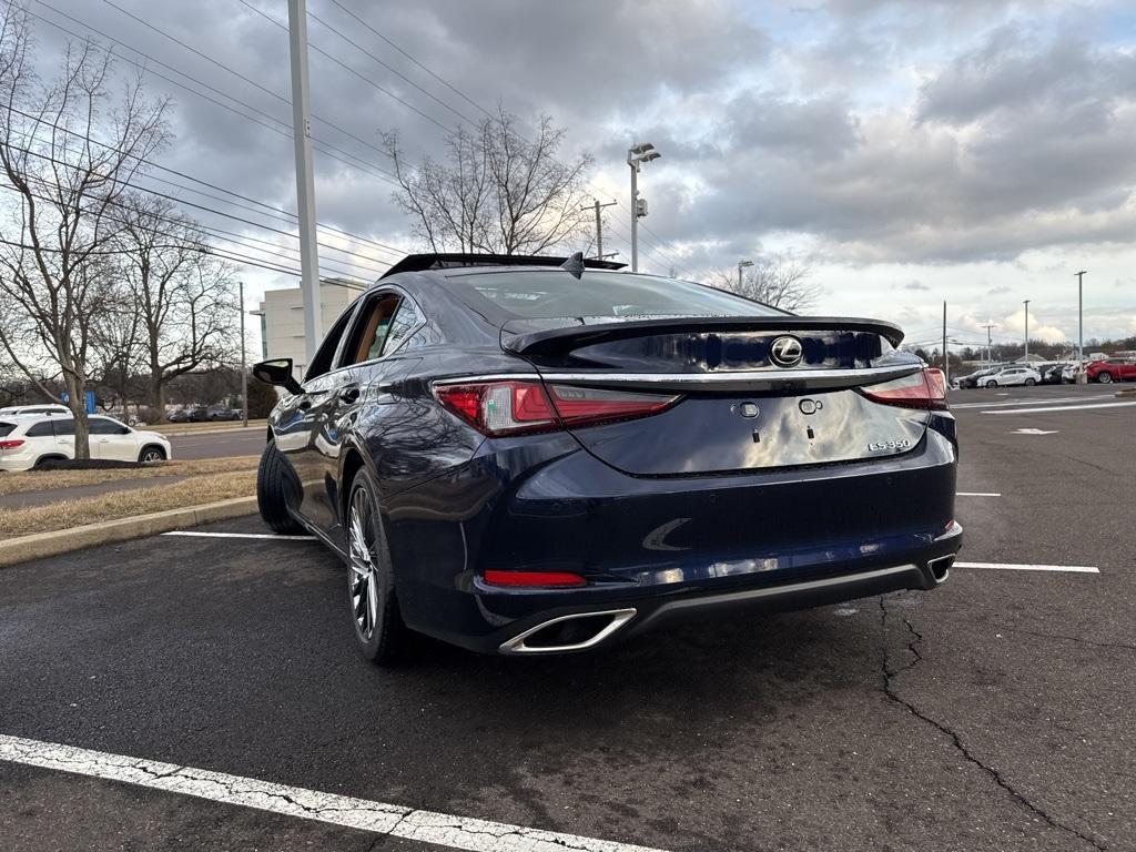 new 2025 Lexus ES 350 car, priced at $55,615