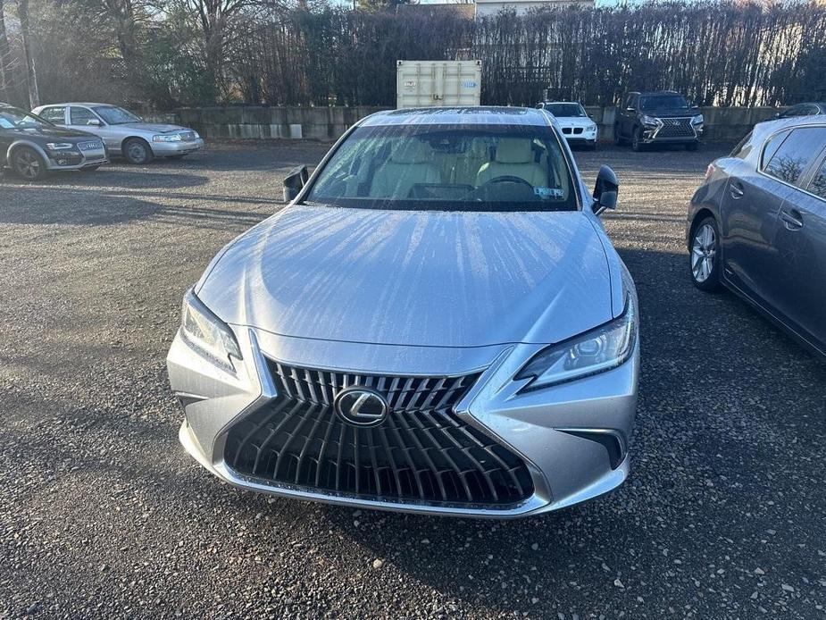 used 2022 Lexus ES 350 car, priced at $35,995