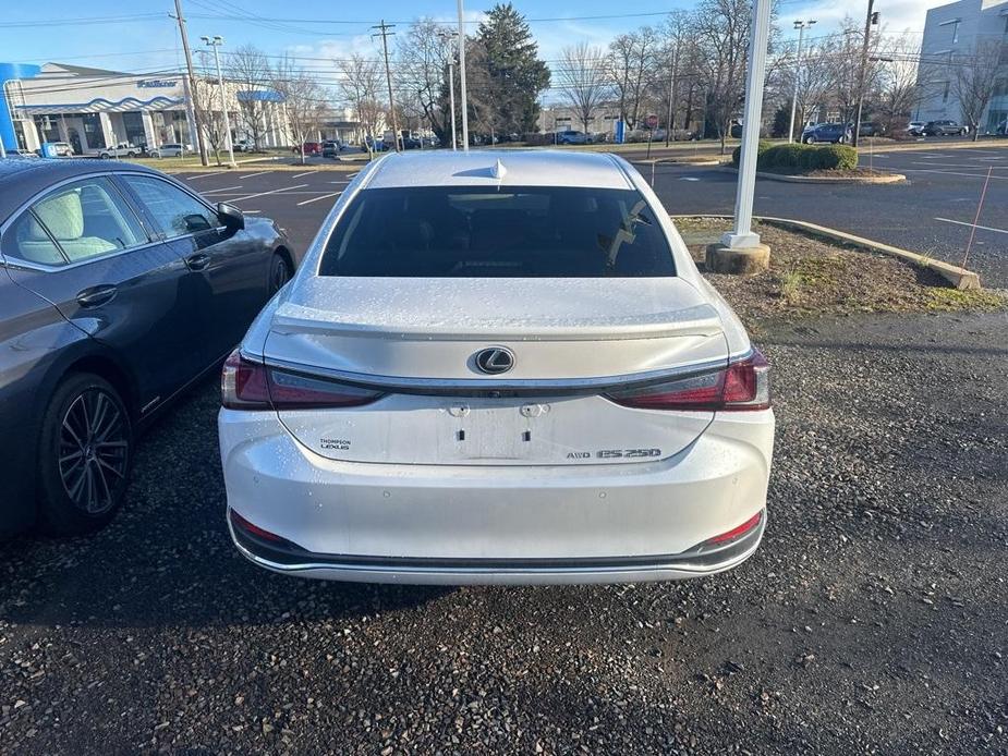 used 2022 Lexus ES 250 car, priced at $35,995