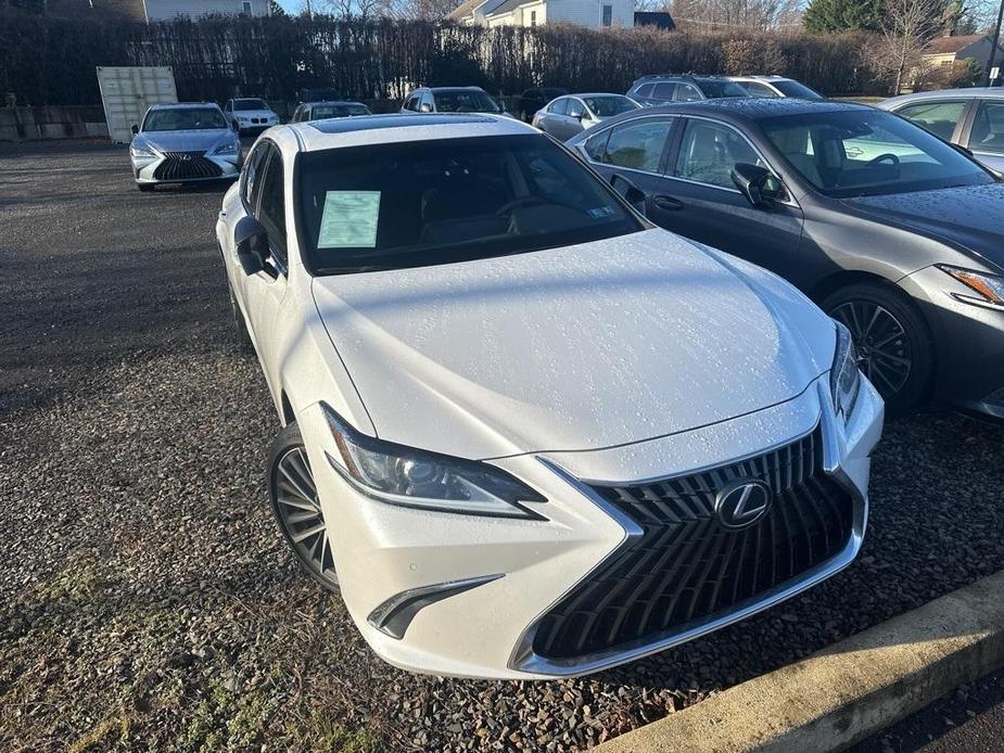 used 2022 Lexus ES 250 car, priced at $35,995