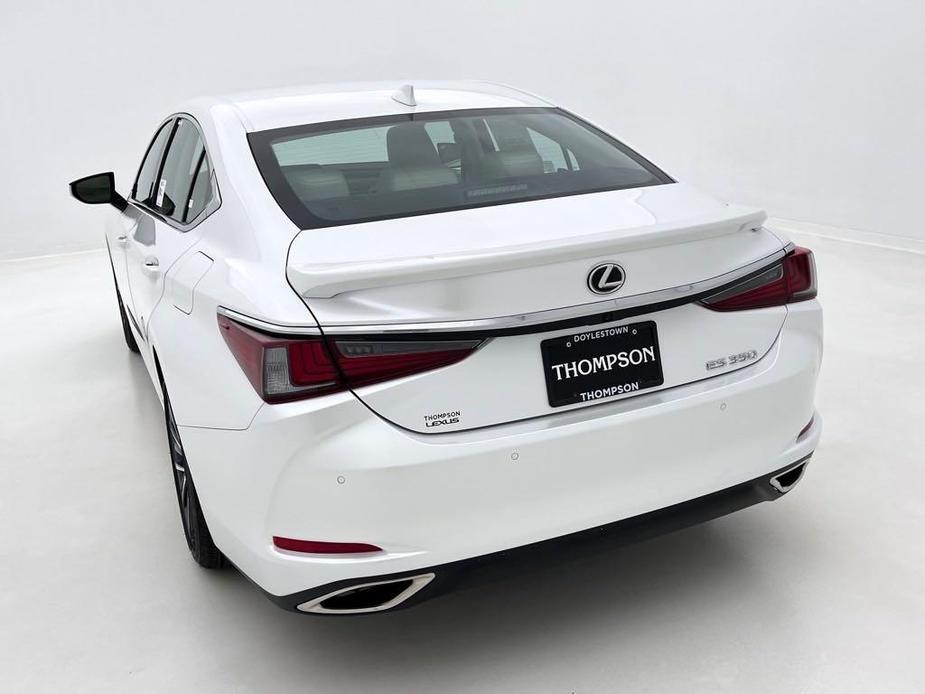 new 2025 Lexus ES 350 car, priced at $48,119