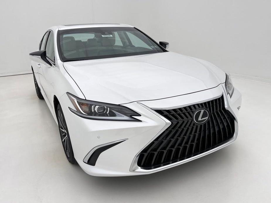 new 2025 Lexus ES 350 car, priced at $48,119