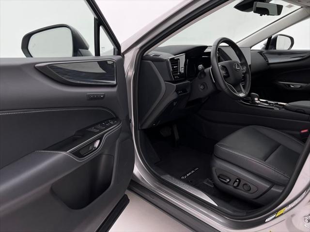 used 2025 Lexus NX 350 car, priced at $45,995