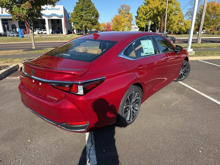 new 2025 Lexus ES 300h car, priced at $49,474