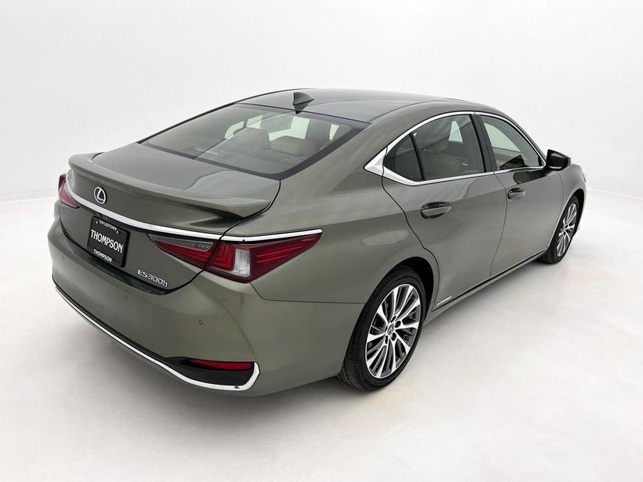 used 2019 Lexus ES 300h car, priced at $33,995